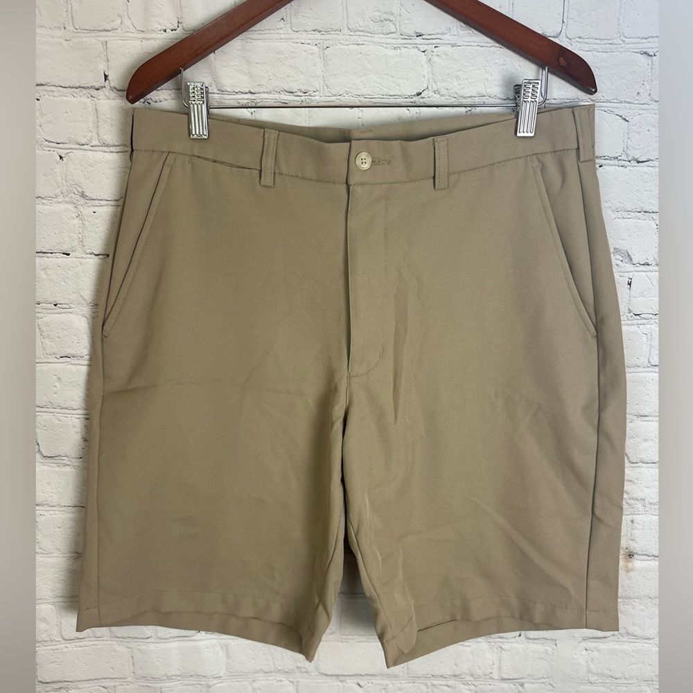 Ben Hogan Men's Khaki Flat Front Shorts Size 34